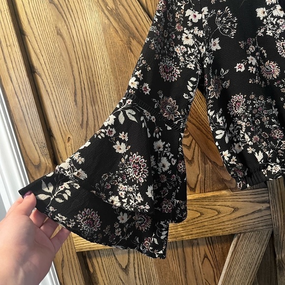 MILEY & molly flower crop S - Picture 3 of 9